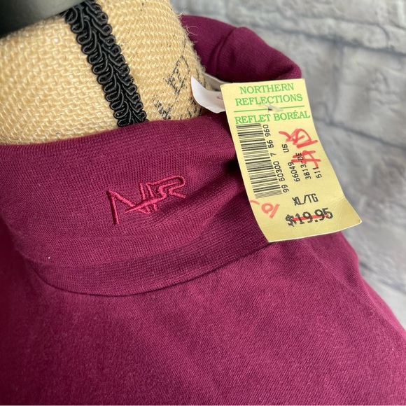 Crew Turtleneck - Picture 3 of 4